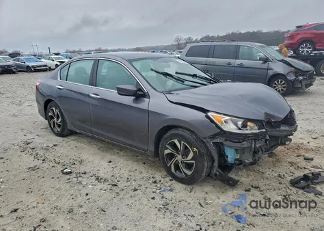 2017 Honda Accord Lx z USA, uszkodzony, nr VIN 1HGCR2F34HA096836